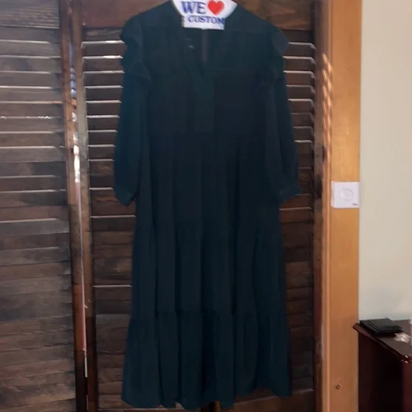 christmas green velvet dress Layalina Dark Green Maxi Dress With Long Sleeves main image 1